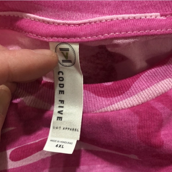 🔥NWOT / Pink camouflage / T- Shirt / unisex / 4x Plus - Picture 2 of 3